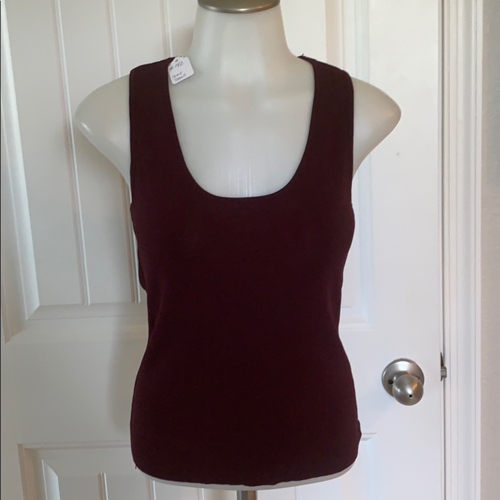Small sleeveless tank sweater